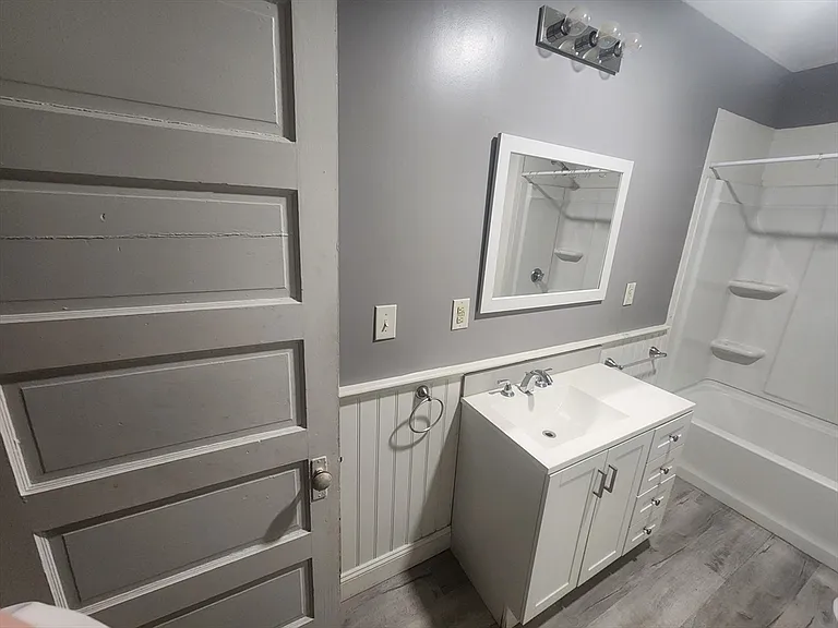 39 Elmwood St #1 — Photo 5
