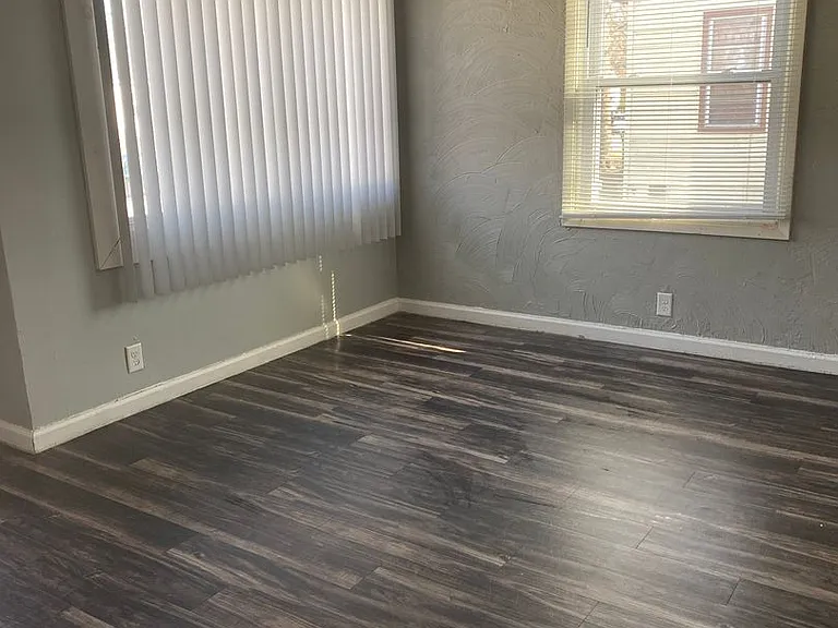 633 Hope Ave — Photo 3