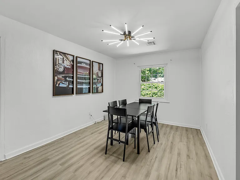 4828 S Madison Ave — Photo 5
