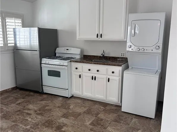 721 Avenue D, Redondo Beach, CA 90277
