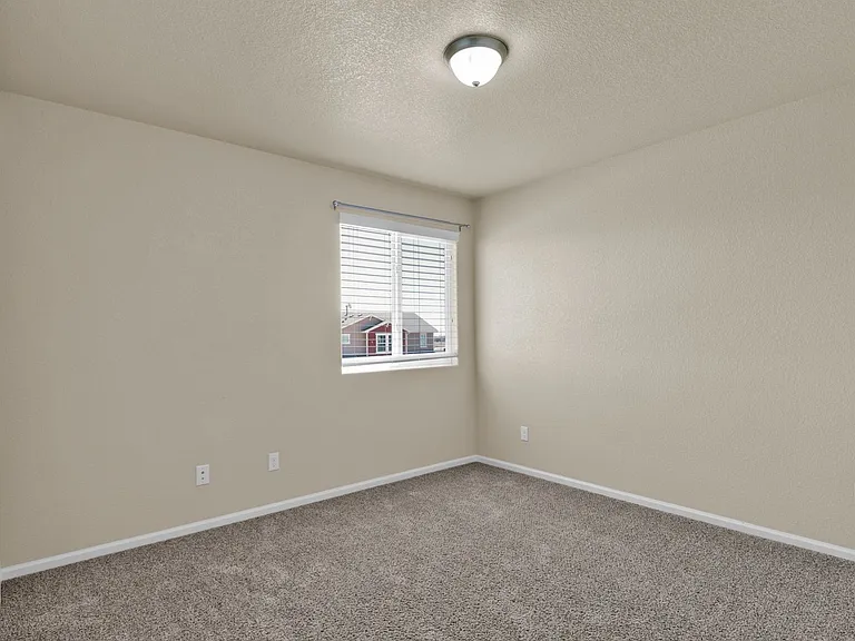 8265 Hardwood Cir — Photo 33