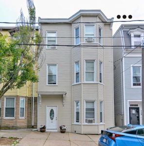 117 Eutaw St, East Boston, MA, 02128
