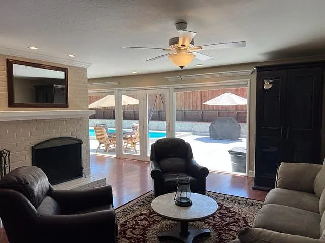 553 Bonita Ave — Photo 4