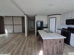 79 Park Estates Dr, Belleville, MI 48111