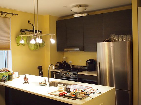 3rd image of 1638 8th Ave APT 1N