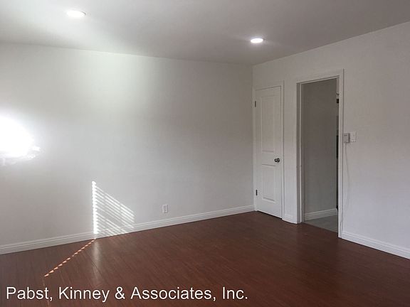 3rd image of 124 Bennett Ave #124