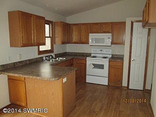 3rd image of 4552 Briarhill Dr