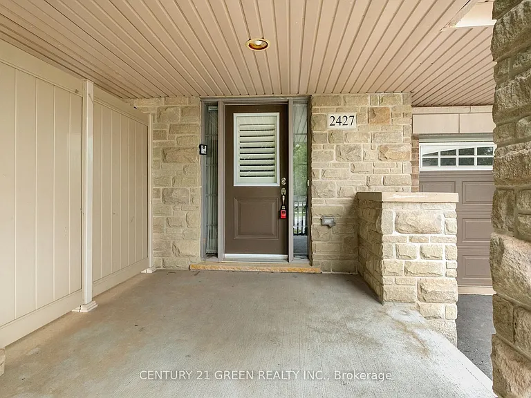 2427 Greenwich Dr — Photo 5