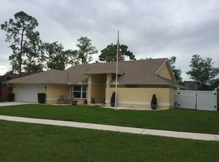 1621 Primrose Ln, Wellington, FL 33414