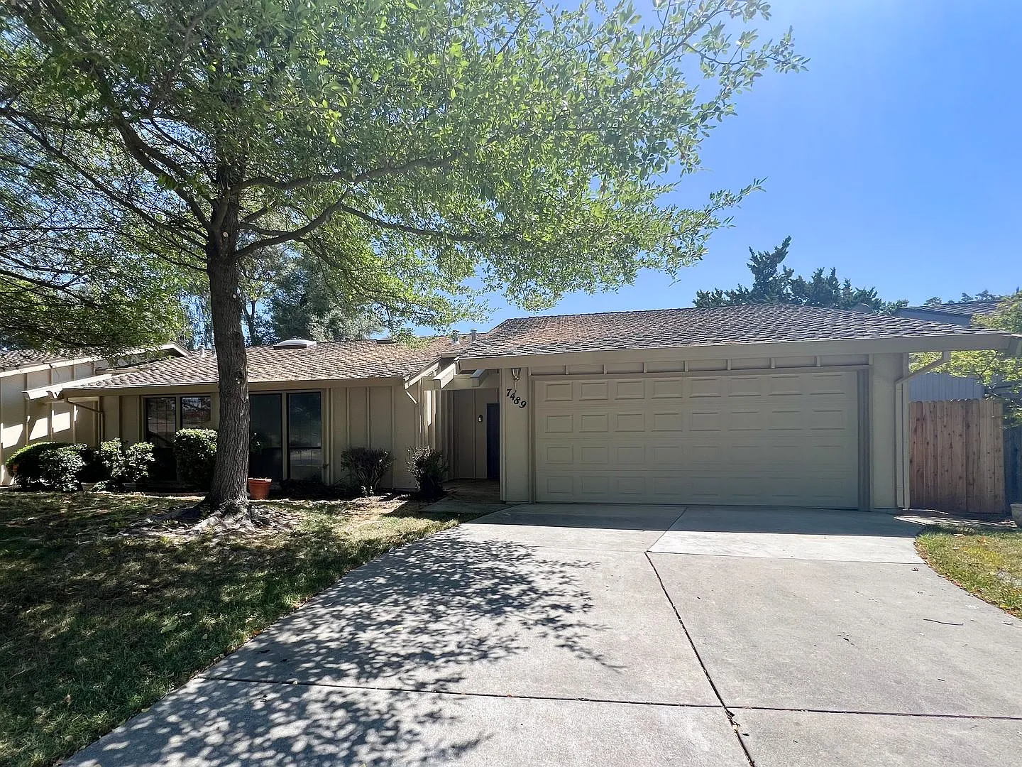 Newly Renovated 2 Bed, 2 Bath Home — Photo 3