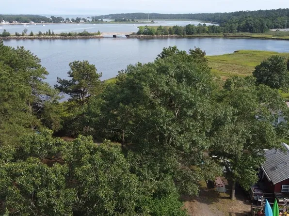 47 Marine Ave, Wareham, MA 02571