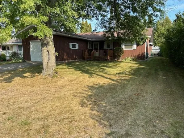 1428 Texas St, Sturgeon Bay, WI 54235
