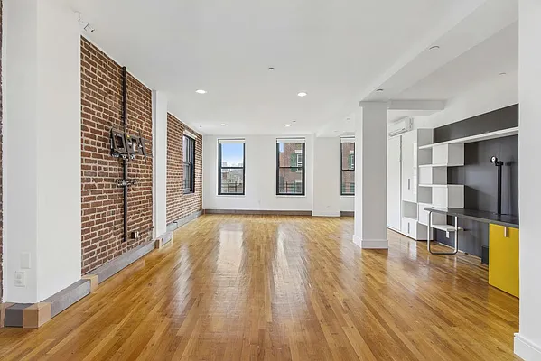 Rented by Compass | media 2