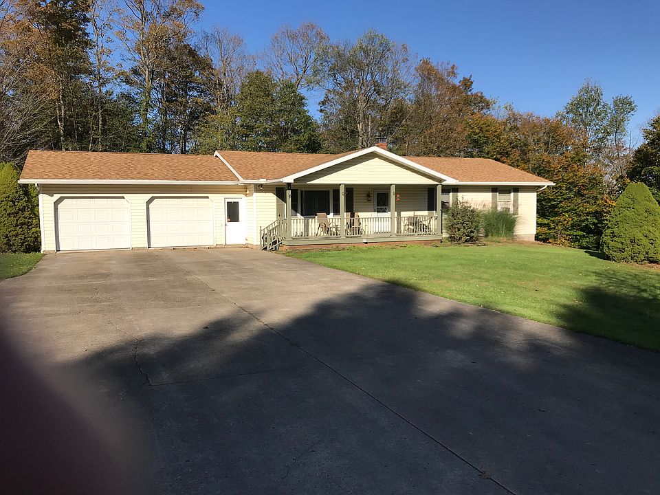 Attached 2 Car Garage