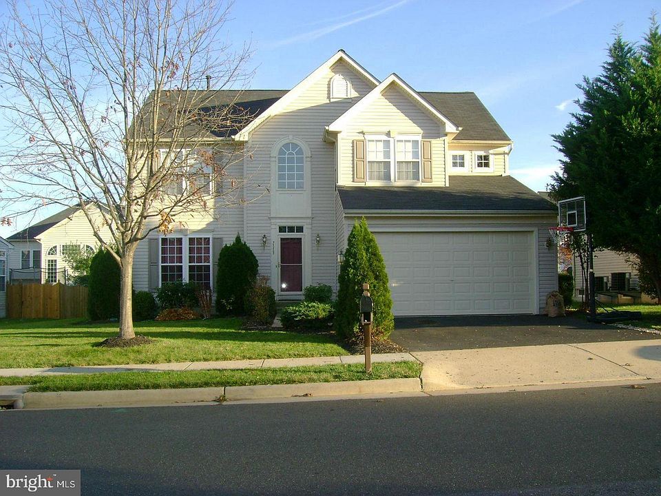 2nd image of 7113 Clarkton Ct
