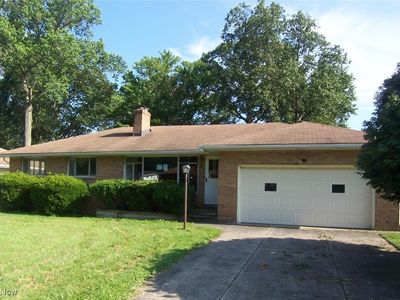 918 Starlight Dr, Seven Hills, OH, 44131