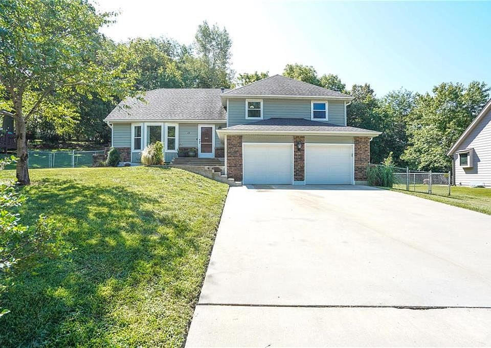 1st image of 23 Gates Dr