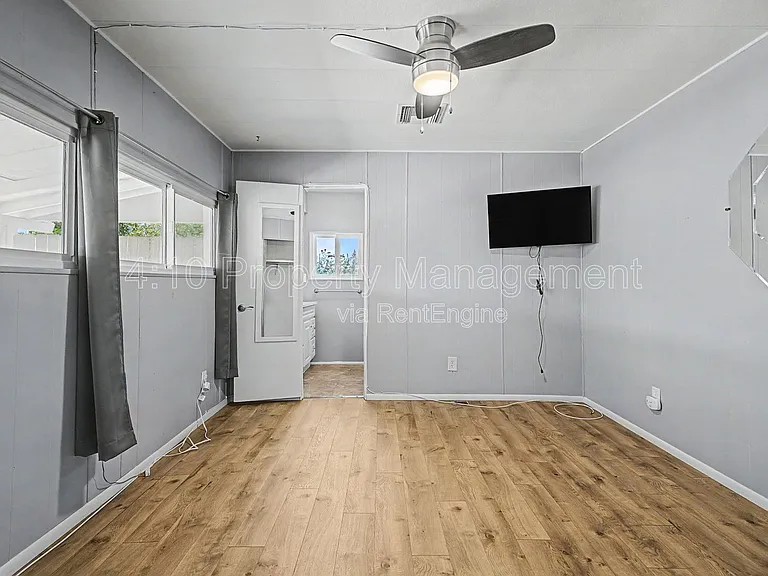 462 S 80th Pl — Photo 20