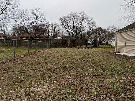 3rd image of 490 Kentucky Ave