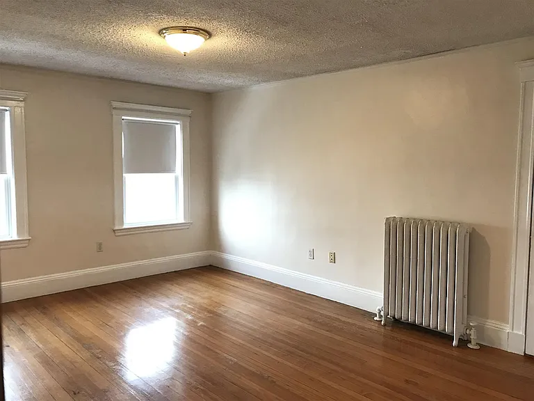 25 Lake St #2 — Photo 40