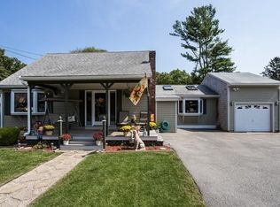 15 Kendrick St, Acushnet, MA 02743