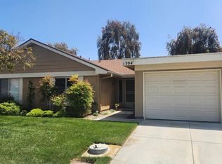1304 Village 1, Camarillo, CA 93012