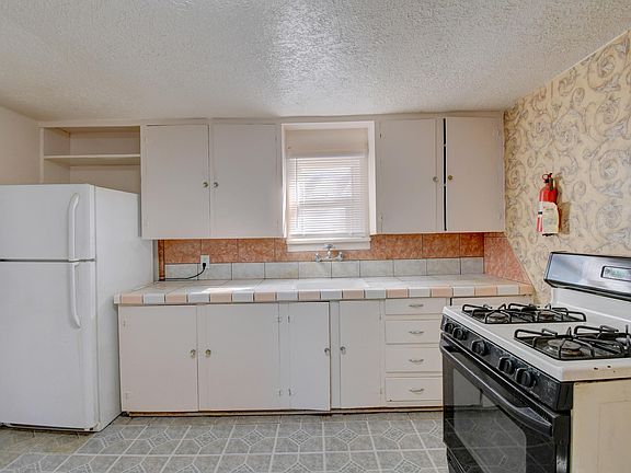 4th image of 514 San Lorenzo Ave NW