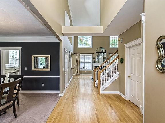 3rd image of 5013 Cadogan Pl