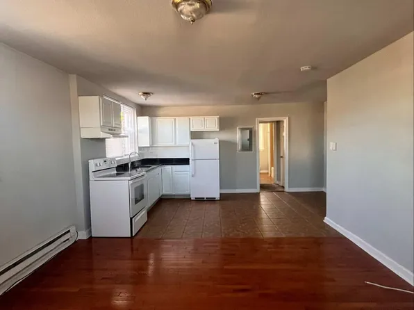 5457 Erdrick St, Philadelphia, PA 19124