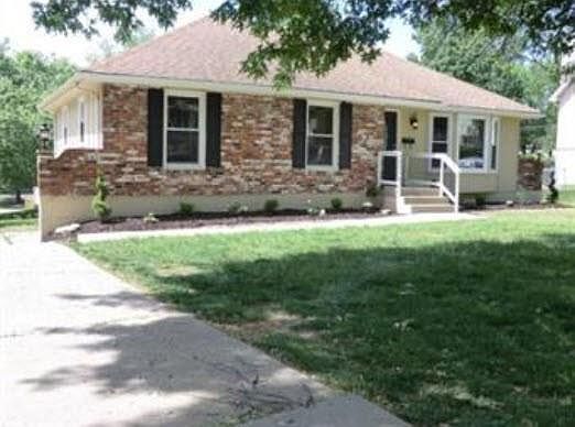 2nd image of 10716 Bellaire Ave