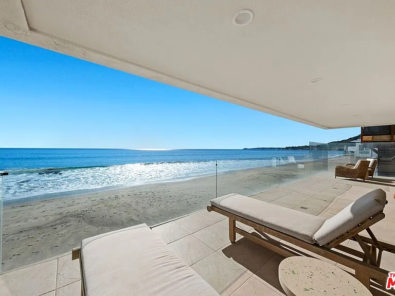 25302 Malibu Rd — Photo 22