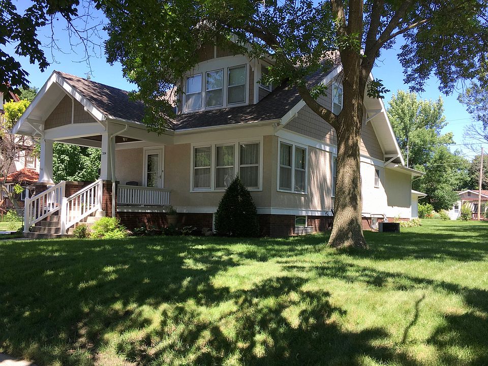 2nd image of 304 E Madison St