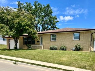 1203 Buffalo St, Peru, IL 61354