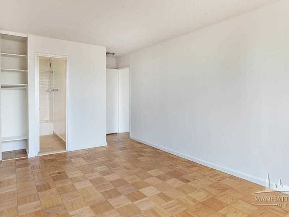 5th image of 224 E 95th St APT 3B