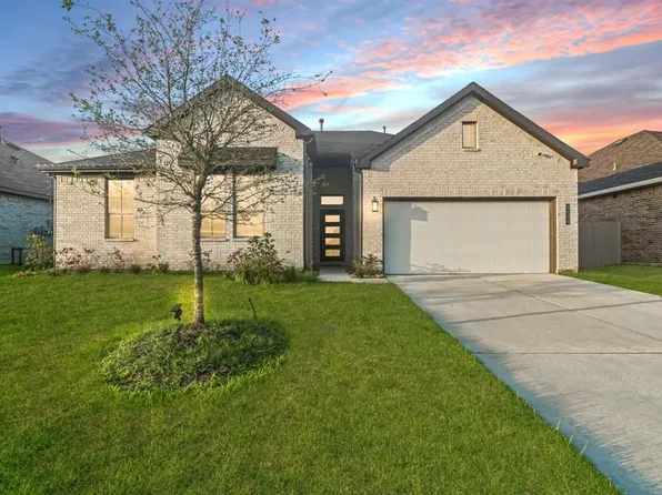 2134 Bluegrass Ln, Richmond, TX 77469