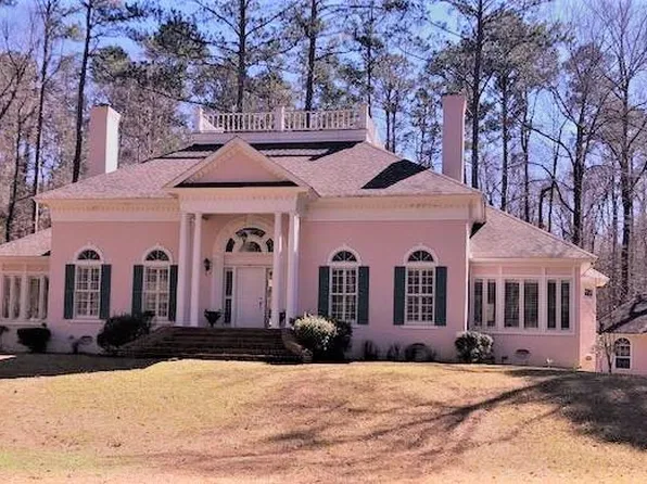 112 Steeplechase Dr, Columbus, MS 39705