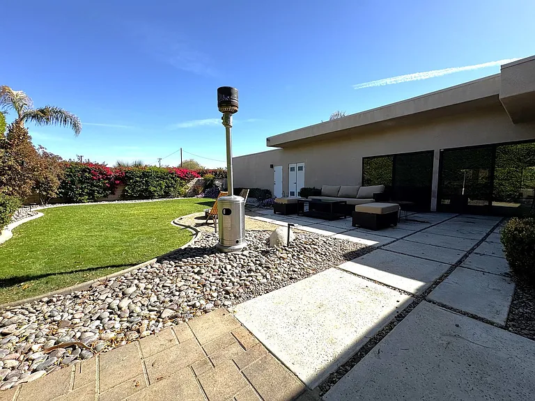 42755 Santiago Pl — Photo 27