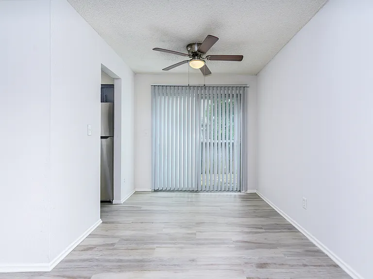 4405 NW Dmons Dr — Photo 8