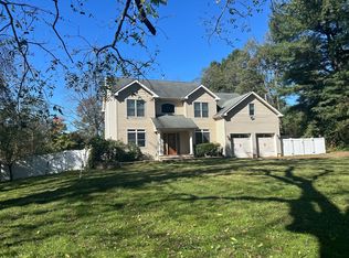840 Perrineville Rd, Millstone Township, NJ 08535