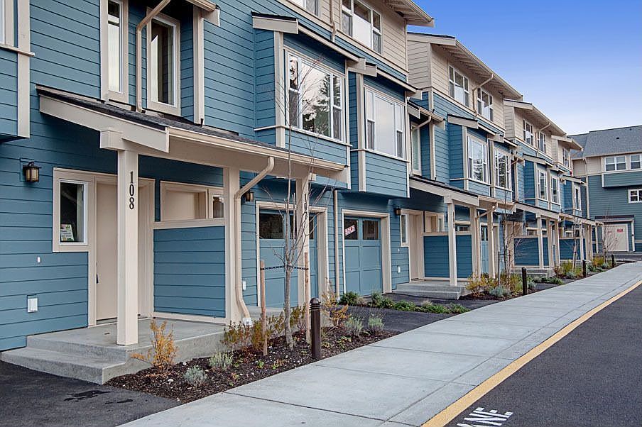 1st image of 18220 70th Ln NE Unit 106