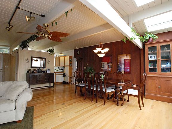 4th image of 3605 N Union Ave