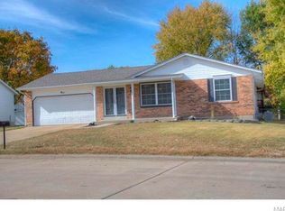 9 Sunny Hill Blvd, Saint Peters, MO 63376