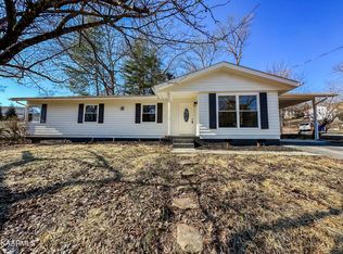 119 E Irving Ln, Oak Ridge, TN 37830