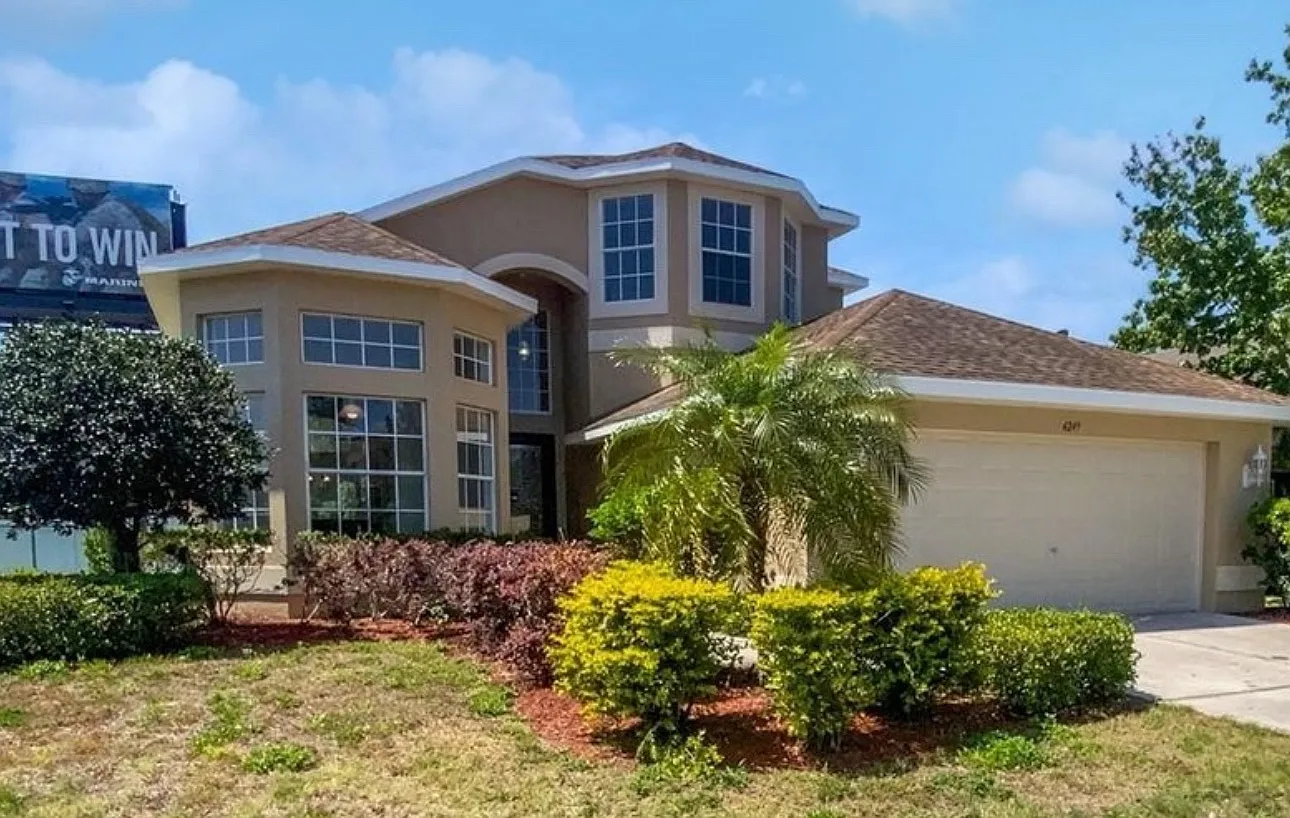 4 bed, 2890 sqft, $3,200 — Photo 1