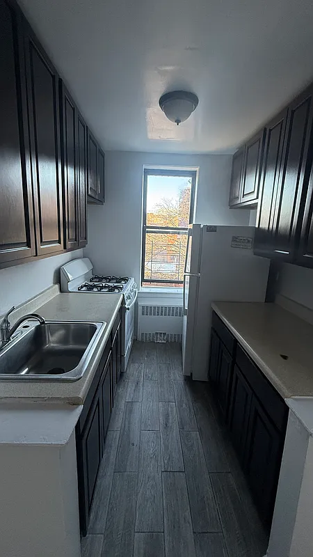 139-52 86th Road 2