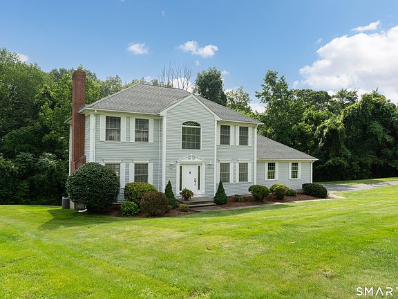 3rd image of 49 Melissa Drive