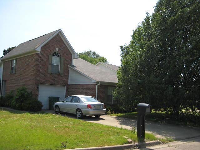 2nd image of 3423 Winchester Cir