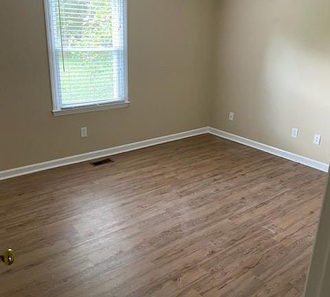 5th image of 3029 Chandler Ct