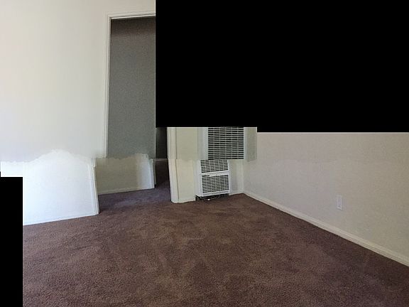 4th image of 2310 N Niagara St #A