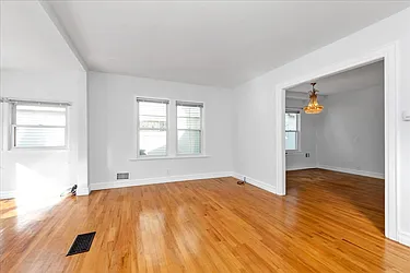 Rented by Benjamin Realty Since 1980